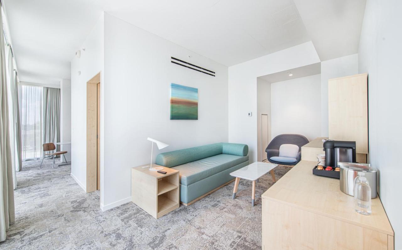 Hotel Eleo At The University Of Florida Gainesville Bagian luar foto